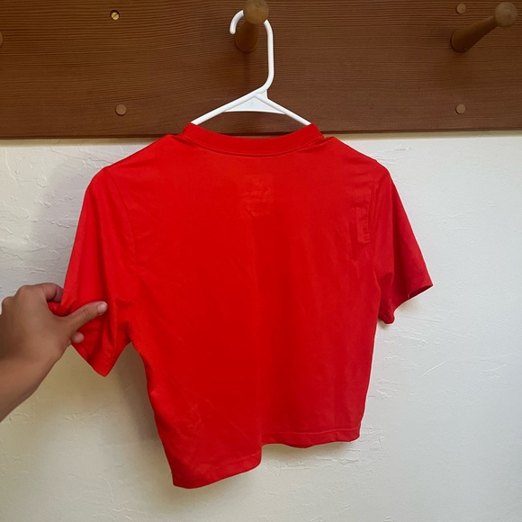 Bright red Nike crop tee womens - Picture 3 of 3